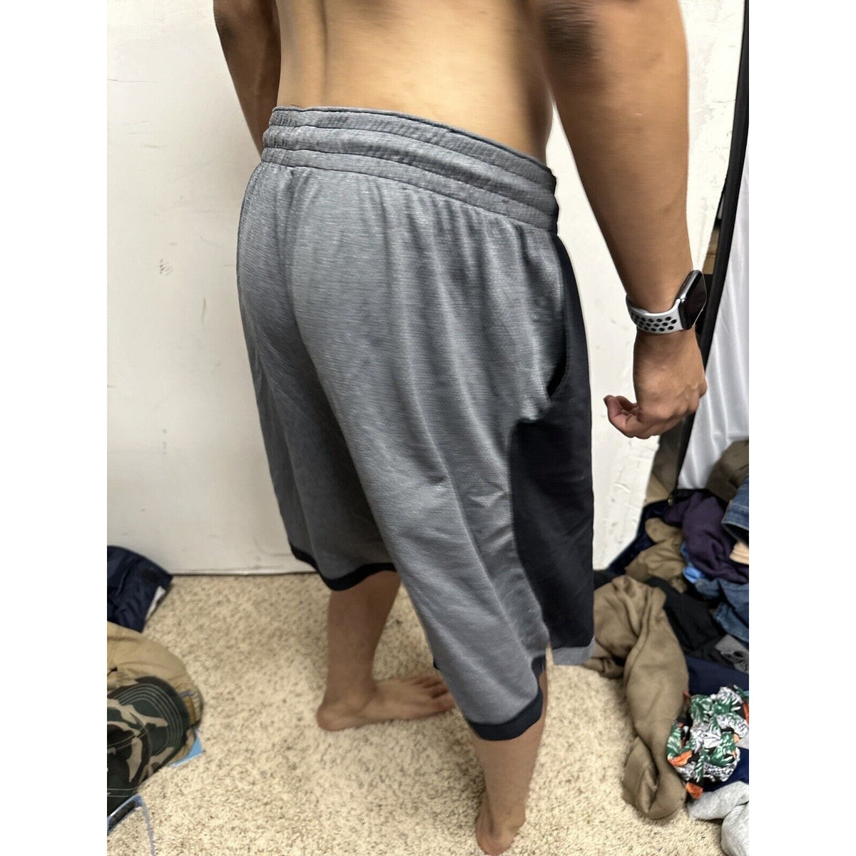 Men’s Black And Gray Nike XL Athletic Shorts With Pockets