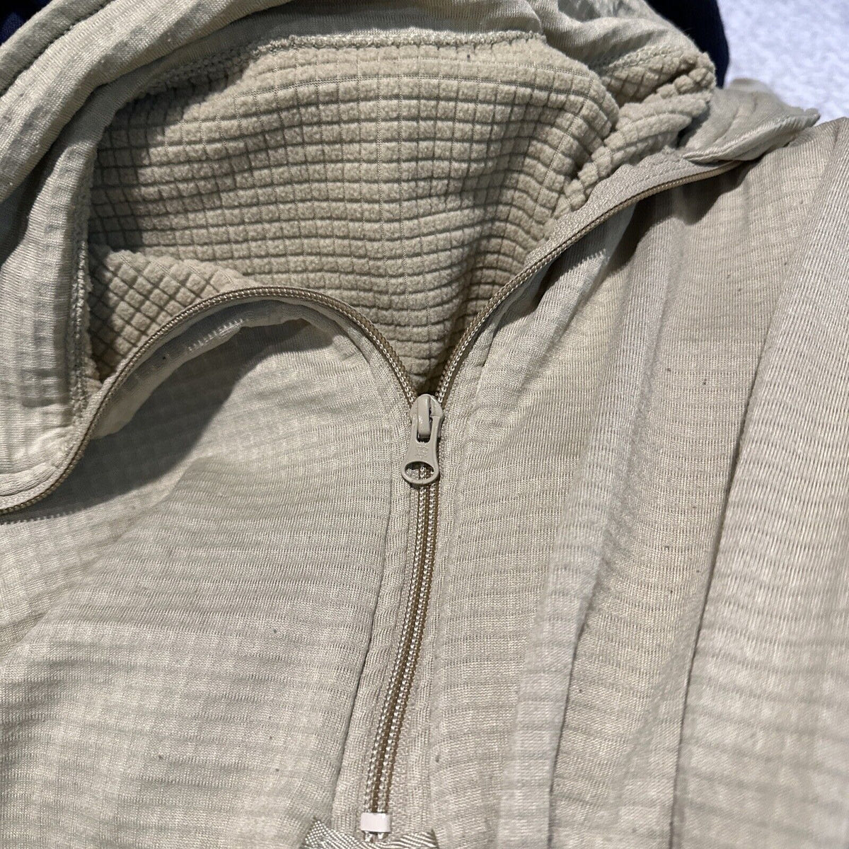 Men’s Tan Half Zip Polartec Official Gen III Army Issue Long Sleeve Pullover