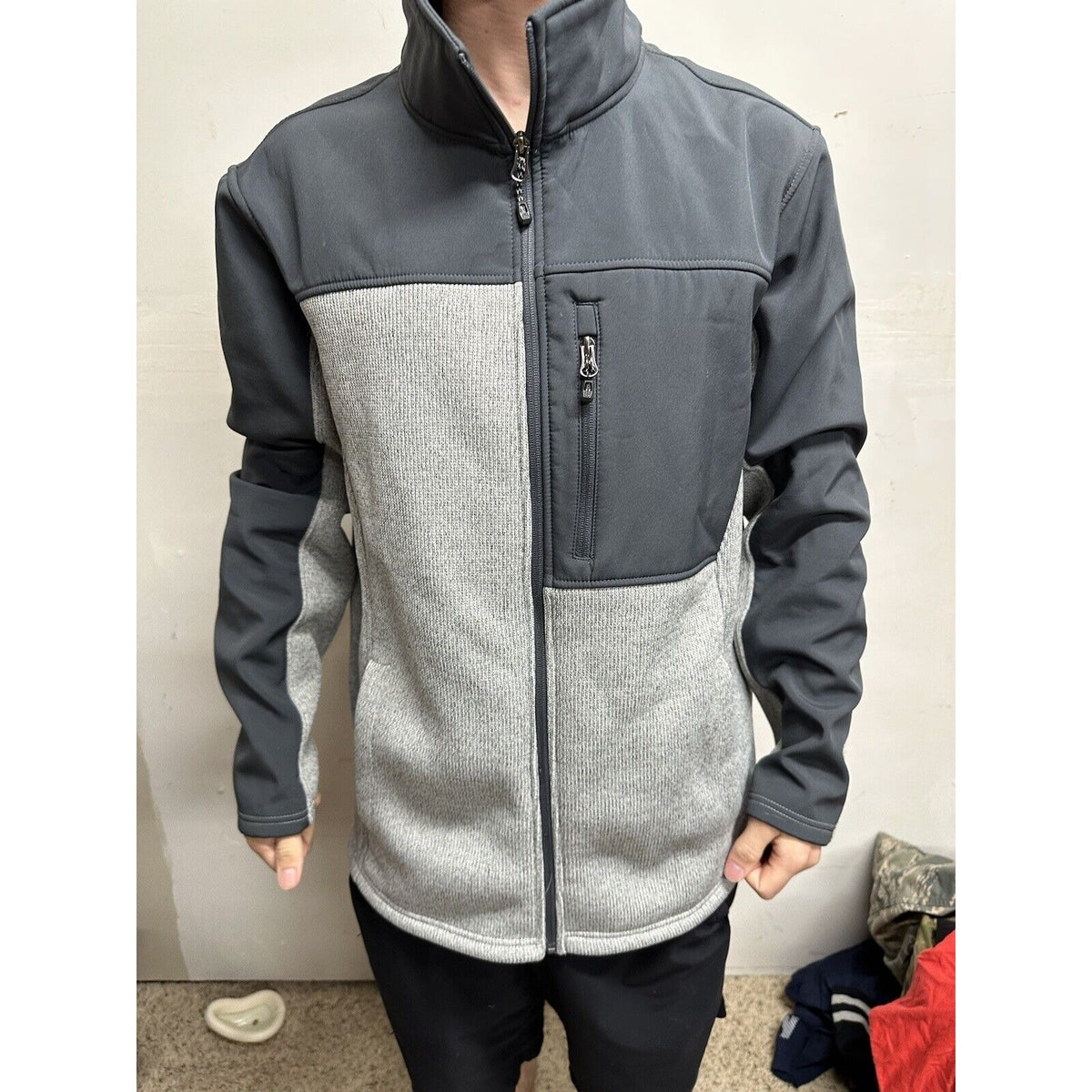 Men’s Large Swiss Tech Gray 42-44 Full Zip Jacket