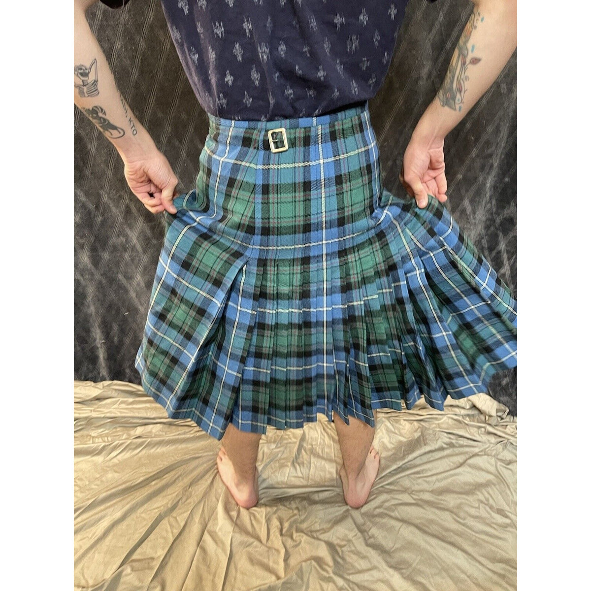 men’s kilt woman’s skirt 45” across stretched out plaid green and blue