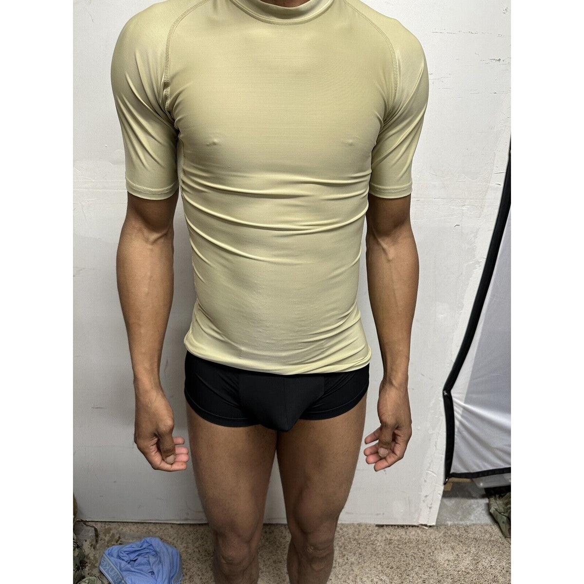 Men’s Military Tan 5.11 Tactical Series Medium 20% Spandex muscle shirt