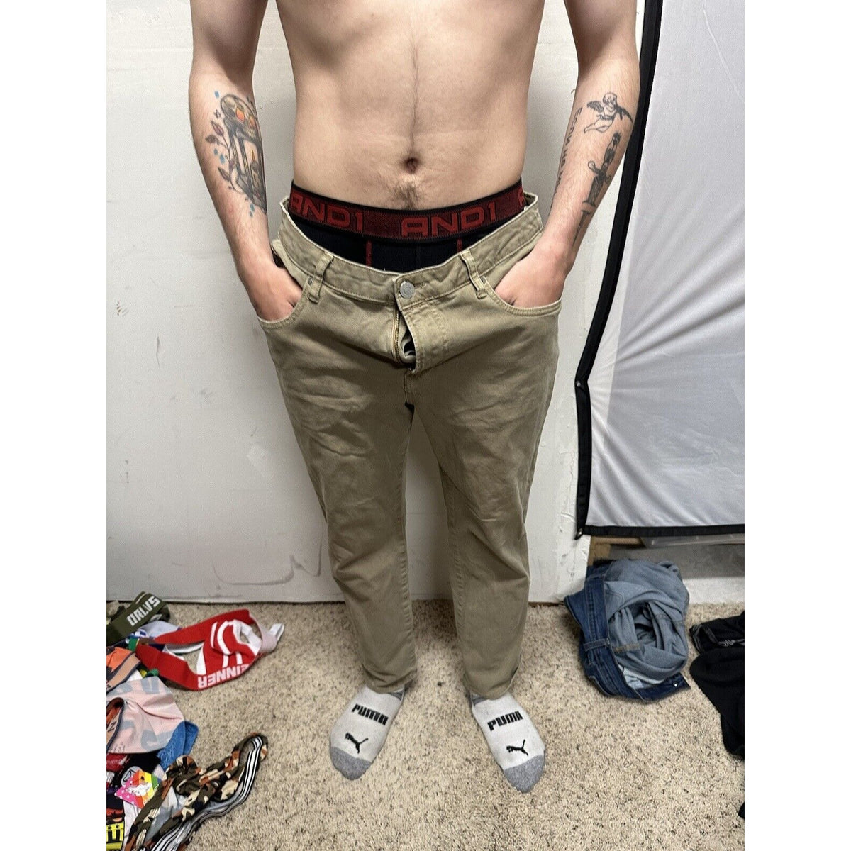Men’s Khaki American Eagle Next Level Flex 34x30 Jeans Pants