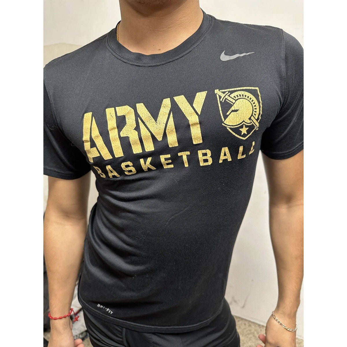 Men’s Black Army West Point Basketball Athletic Cut Small Team Tshirt Nike