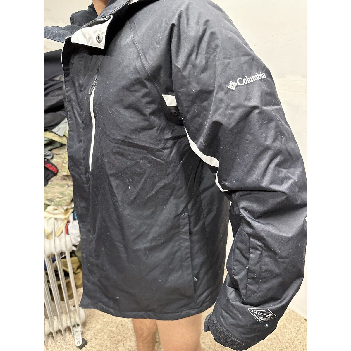 Men’s Columbia Black Omni-tech waterproof Snow Jacket Black Full Zip Hoodie L