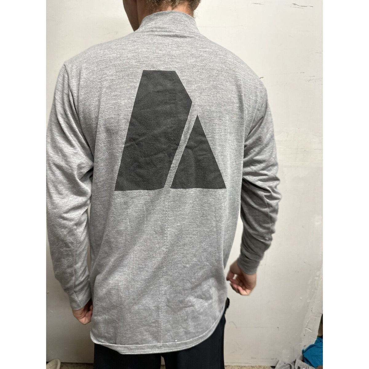 Men’s Army Pt Uniform Gray Small Long Sleeve