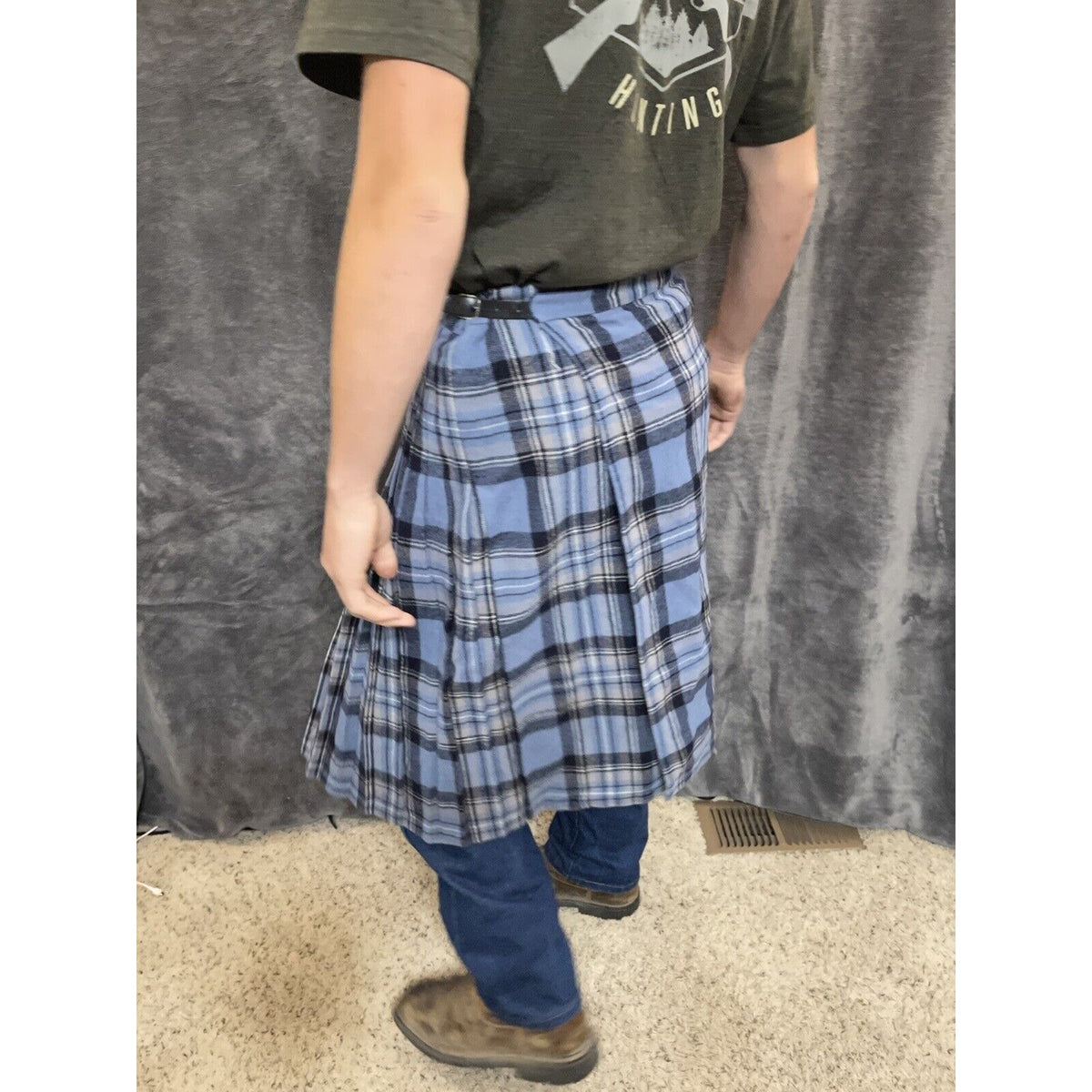 women's pure new wool size 14 skirt/kilt Tartan blue plaid