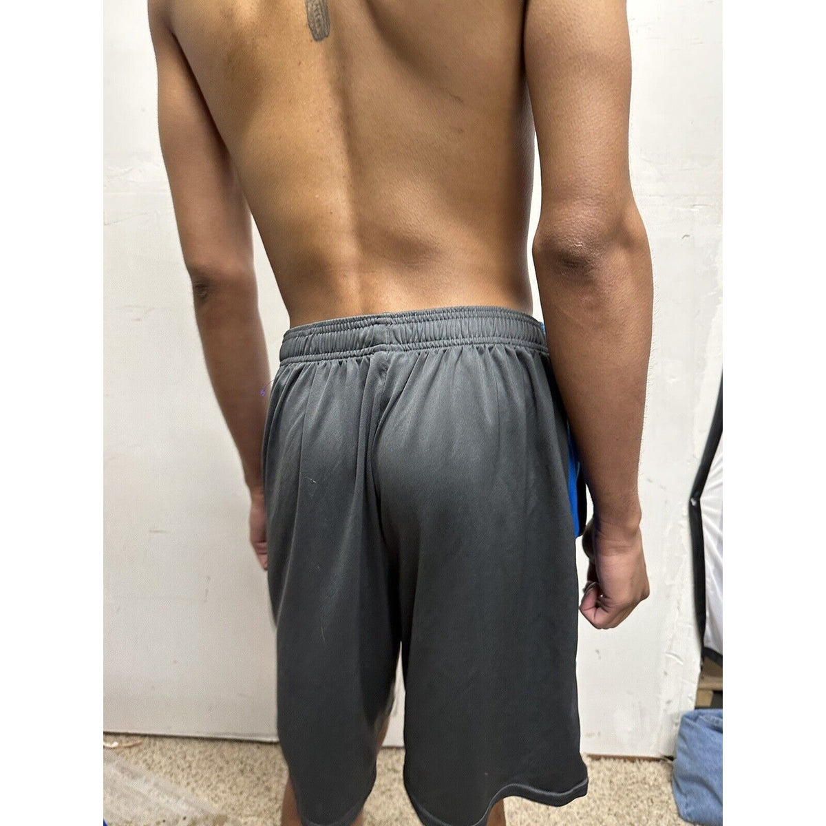 Men’s champion duo dry medium gray athletic shorts