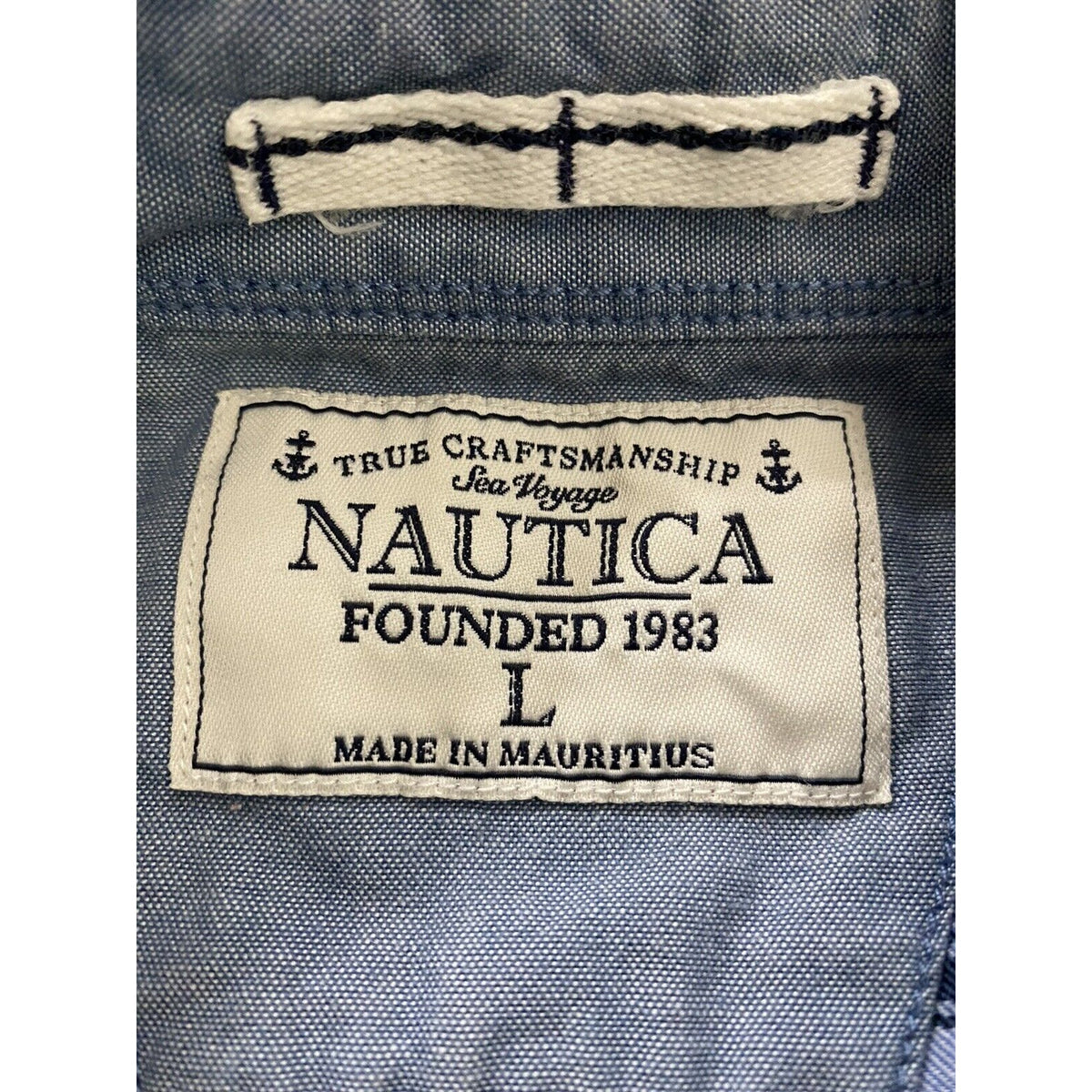 NAUTICA Blue And White Plaid Short Sleeves Button-down shirt Men’s Large