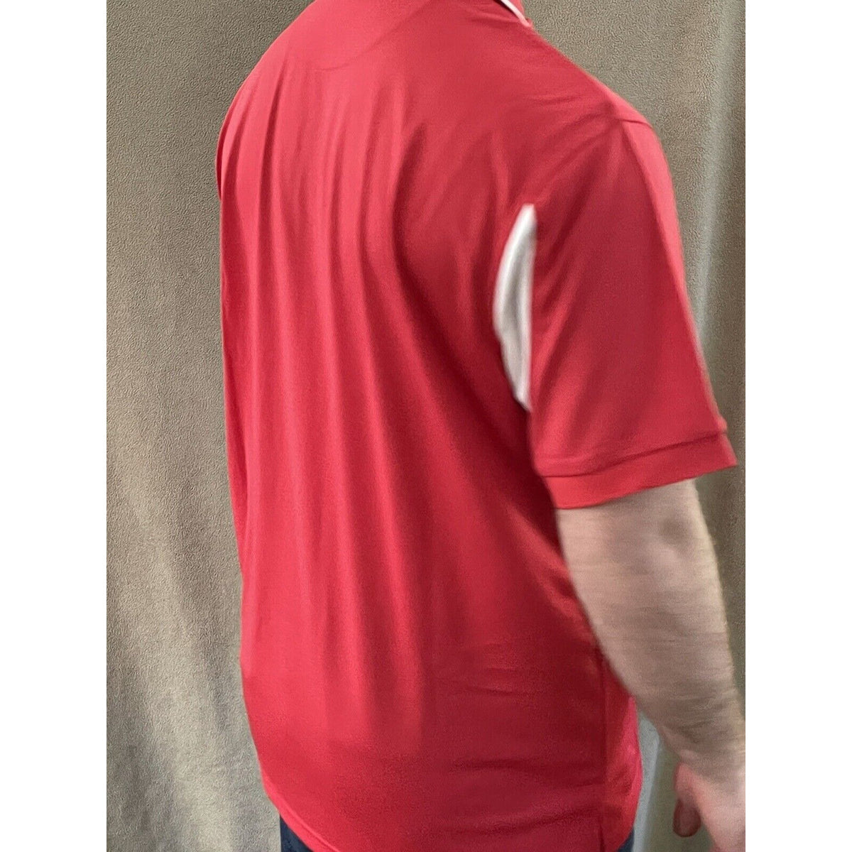 Mizuna USA Volleyball Men’s Large Red Shirt Lightweight Performance