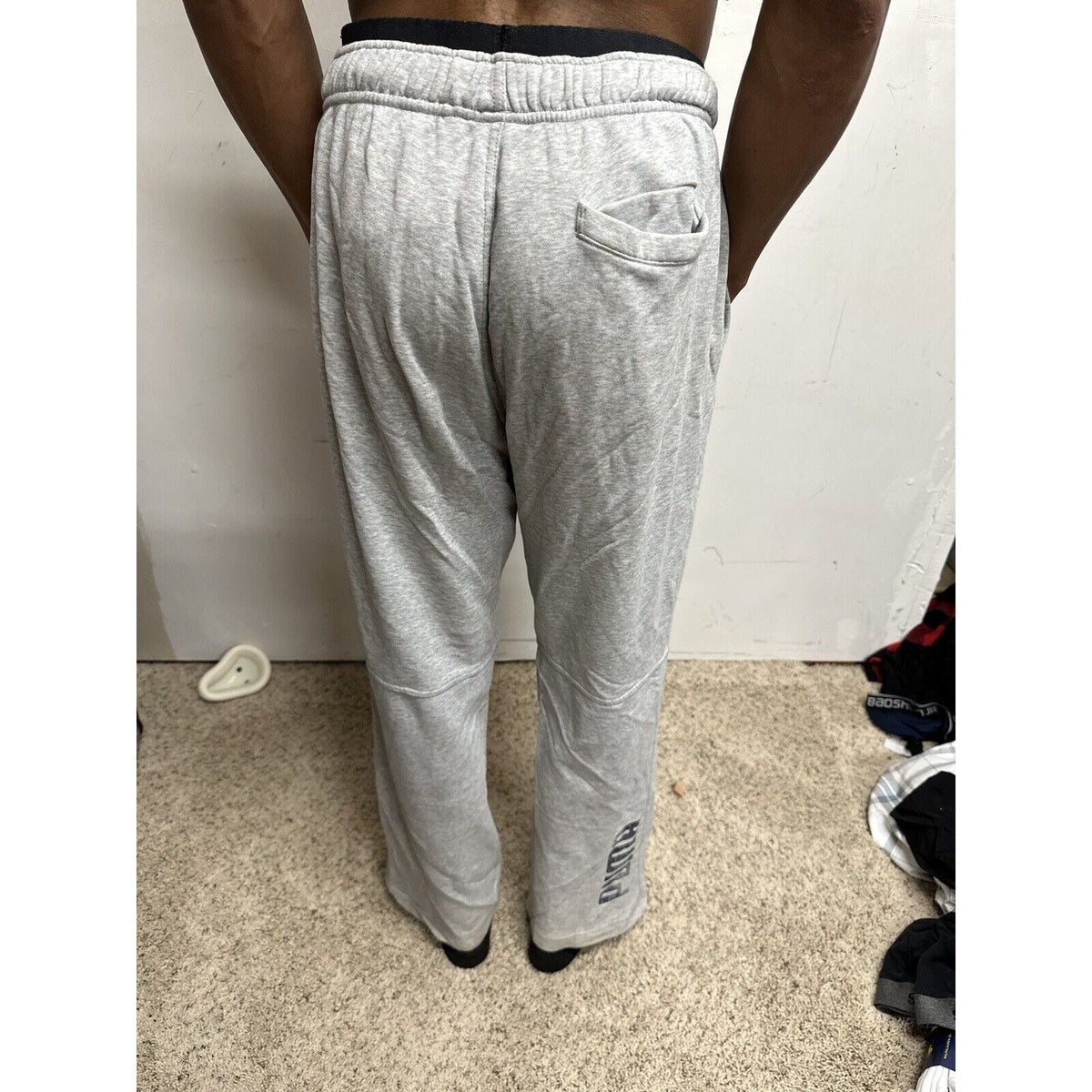 Men’s Medium Gray Puma Sweat Pants With Pockets