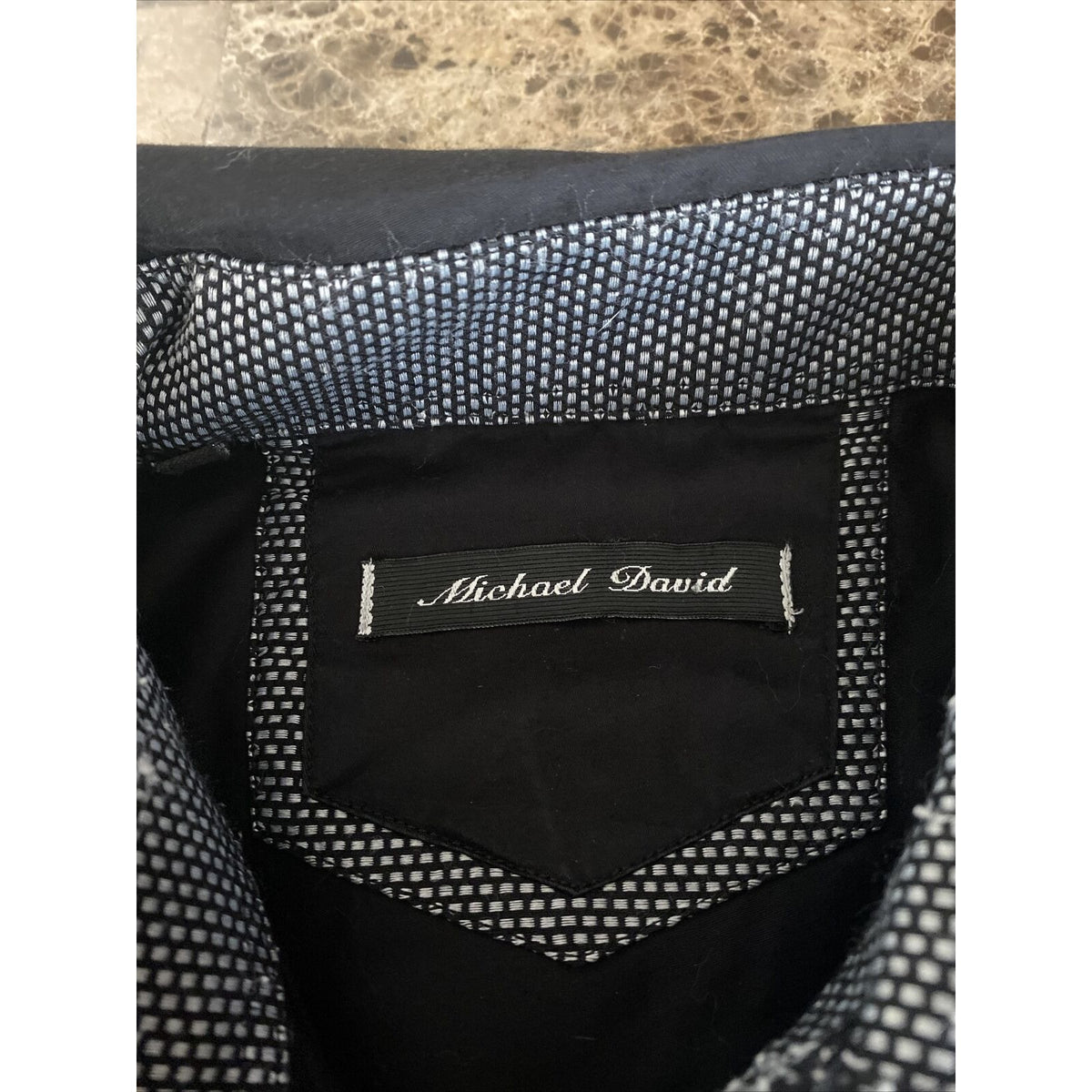Michael David Men’s Medium Black Button-down Long Sleeves Shirt
