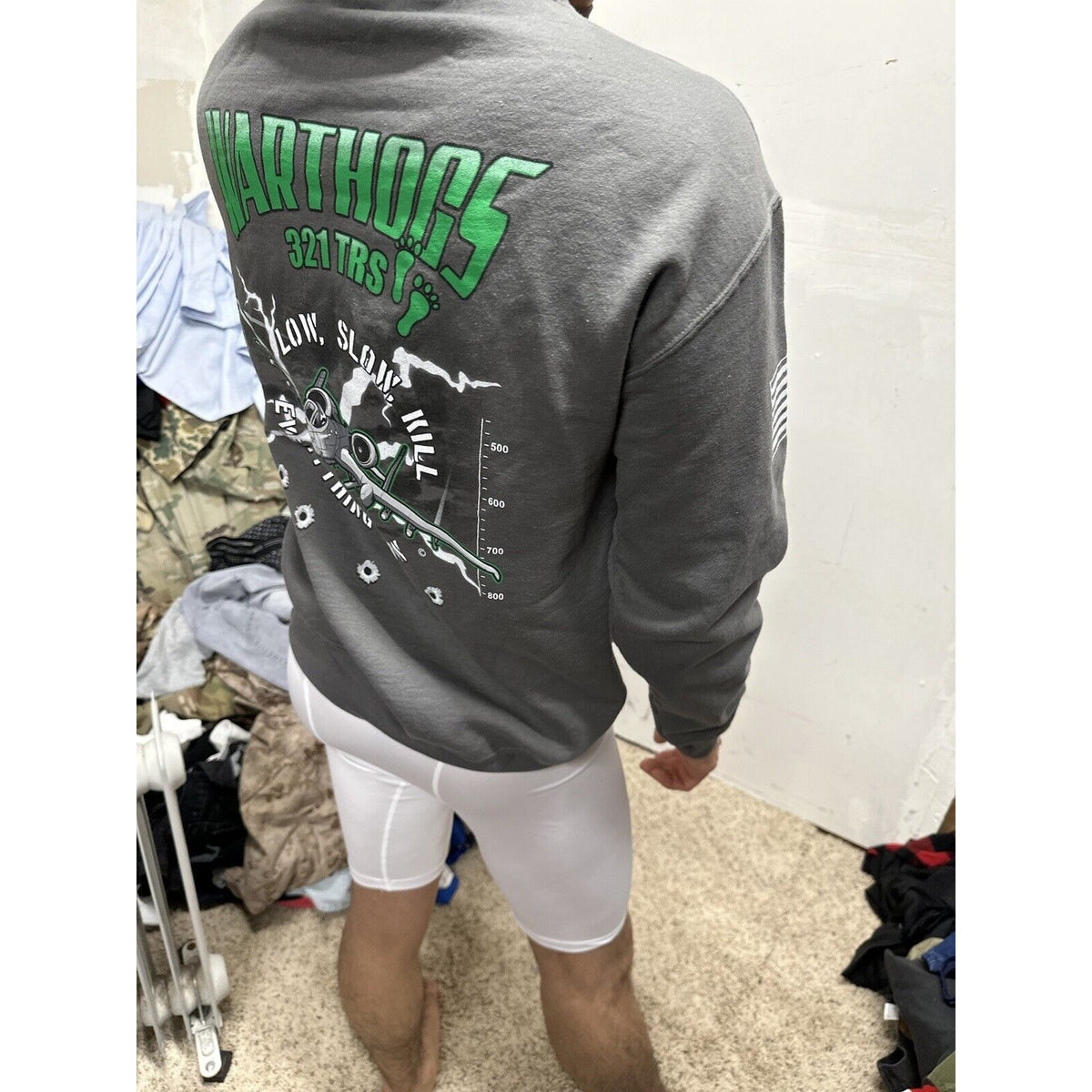 Men’s Gray CMSGT Hackney Training Complex  Lackland AFB TX Gildan Medium Hoodie