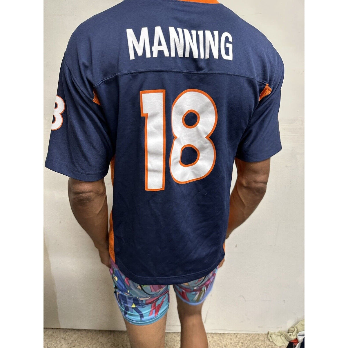 NFL Denver Broncos Peyton Manning 18 Kids Jersey Size Youth Large 14-16