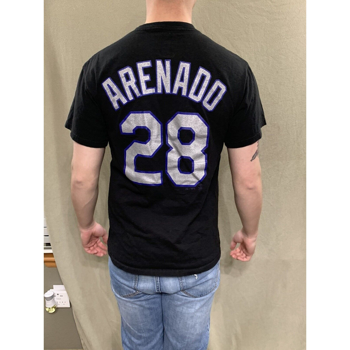 majestic Colorado Rockies t shirt Mens Size Medium Arenado 28