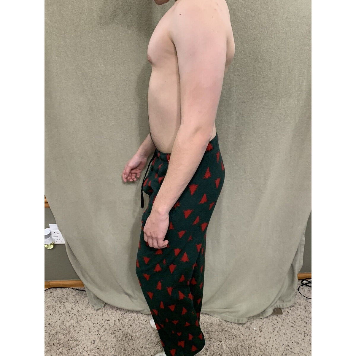 Men’s Stafford Sleep Pants Green With Red Pine Trees Size Small