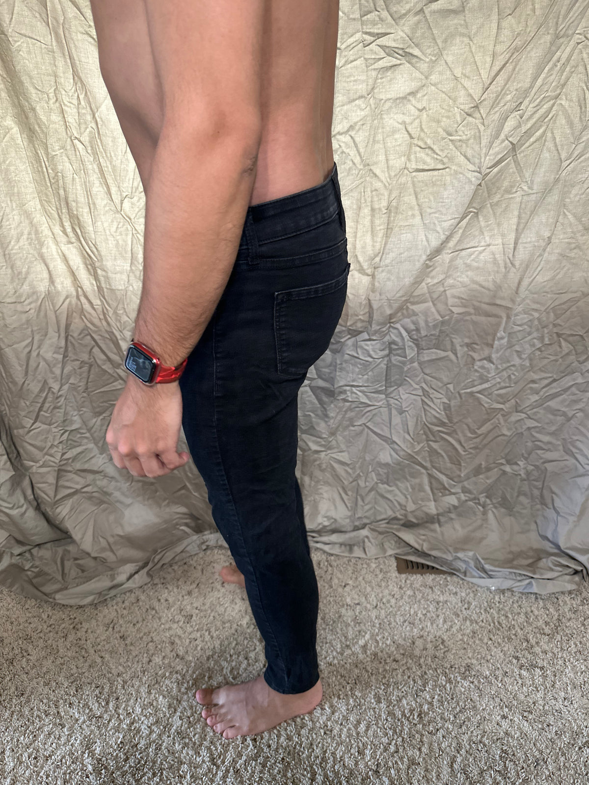 Women’s black super skinny size 8 mid-rise old navy jeans