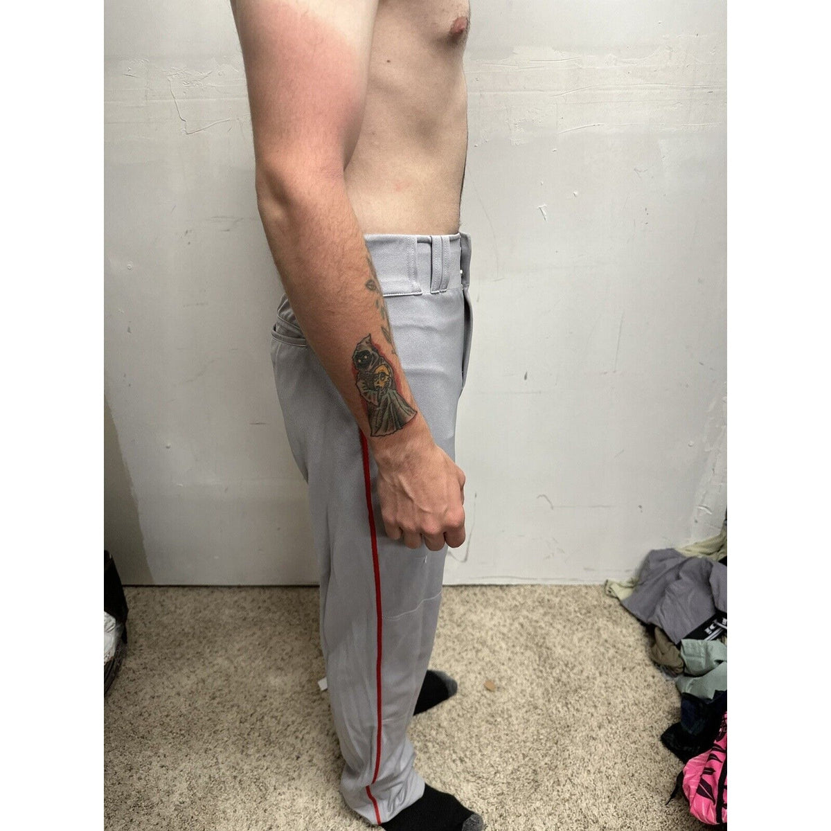 Men’s Chanmpro Adult Medium Gray Baseball Pants Red Stripe