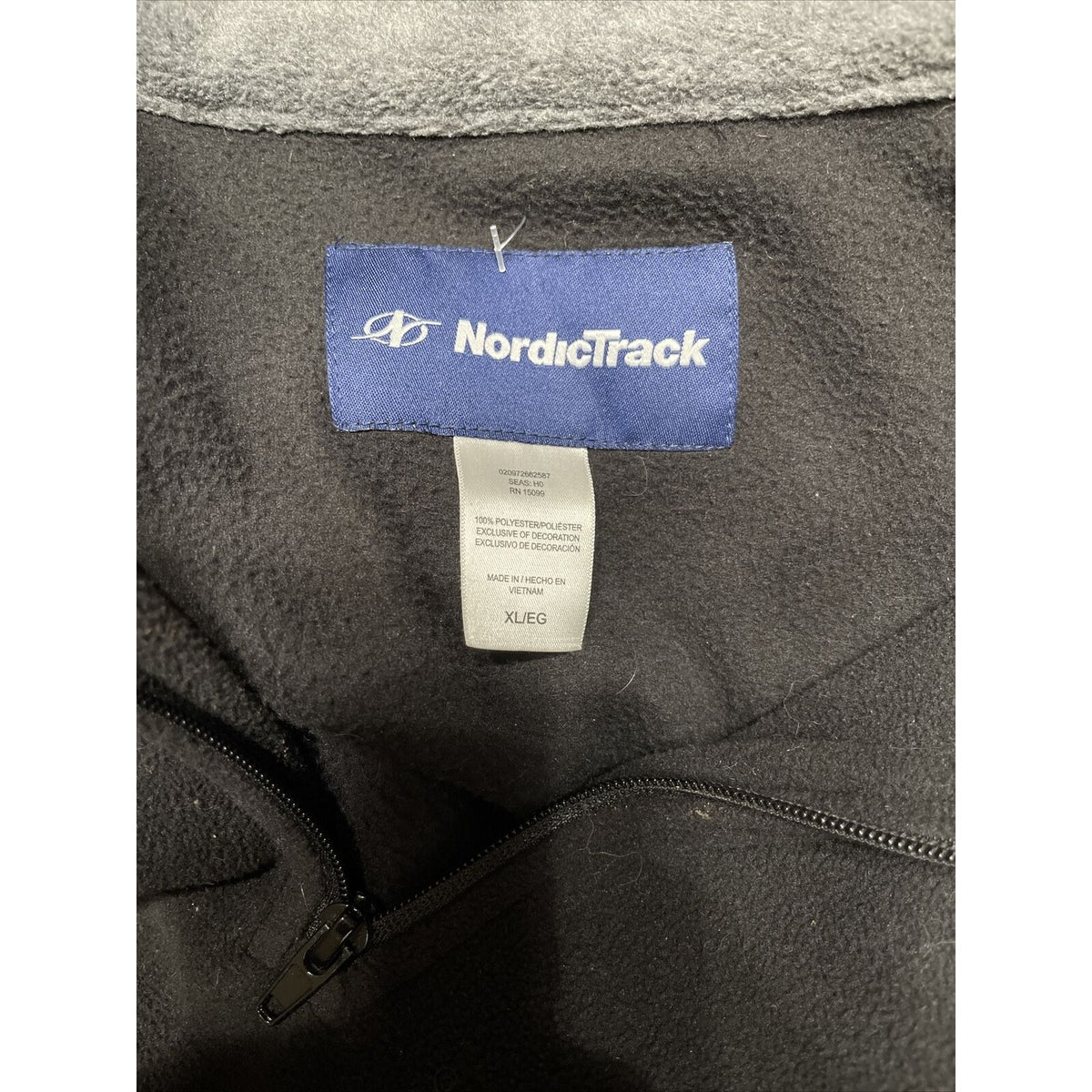 Men's NordicTrack XL quarter zip pullover sweatshirt black and gray