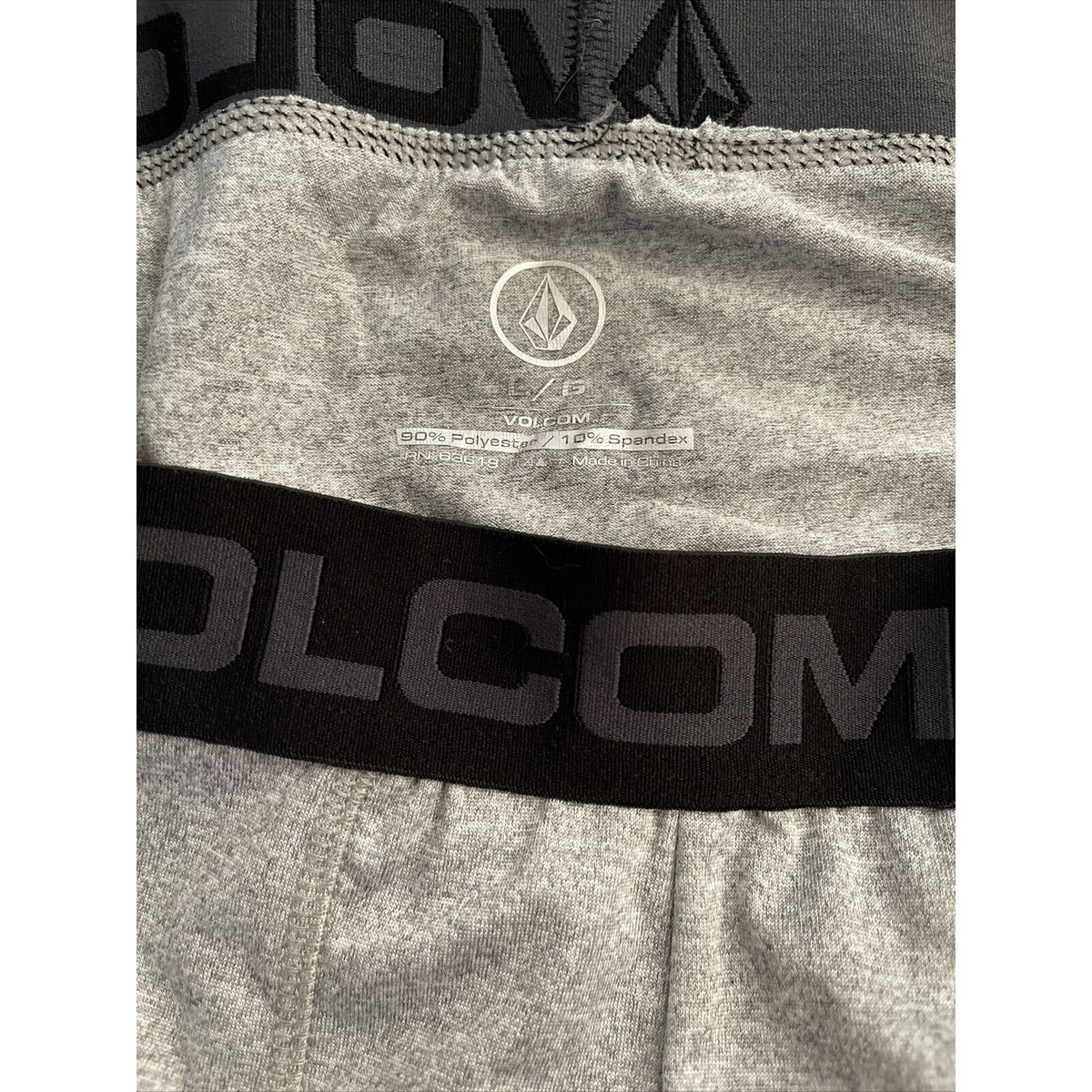 Men’s Large Vilcom Gray 10% Spandex Compression Shorts