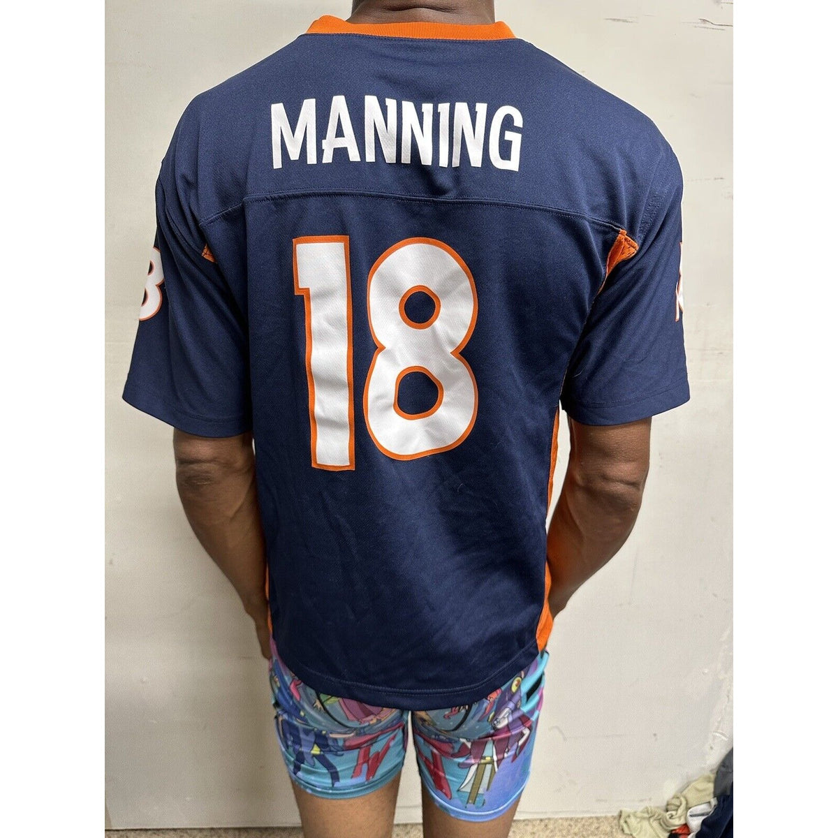NFL Denver Broncos Peyton Manning 18 Kids Jersey Size Youth Large 14-16