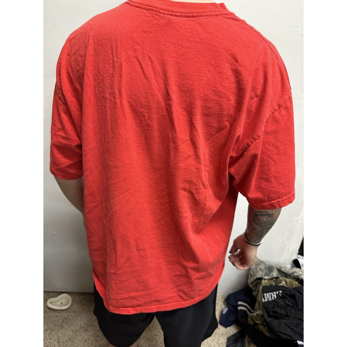 Men’s XL Red Marines USMC Tshirt  Gildan