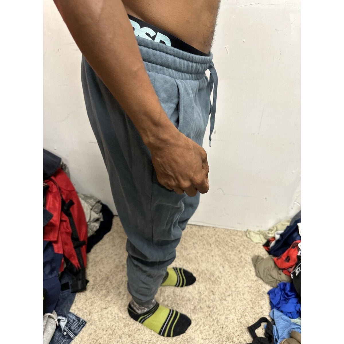 Men’s Large Gray Puma Sweatpants With Pockets