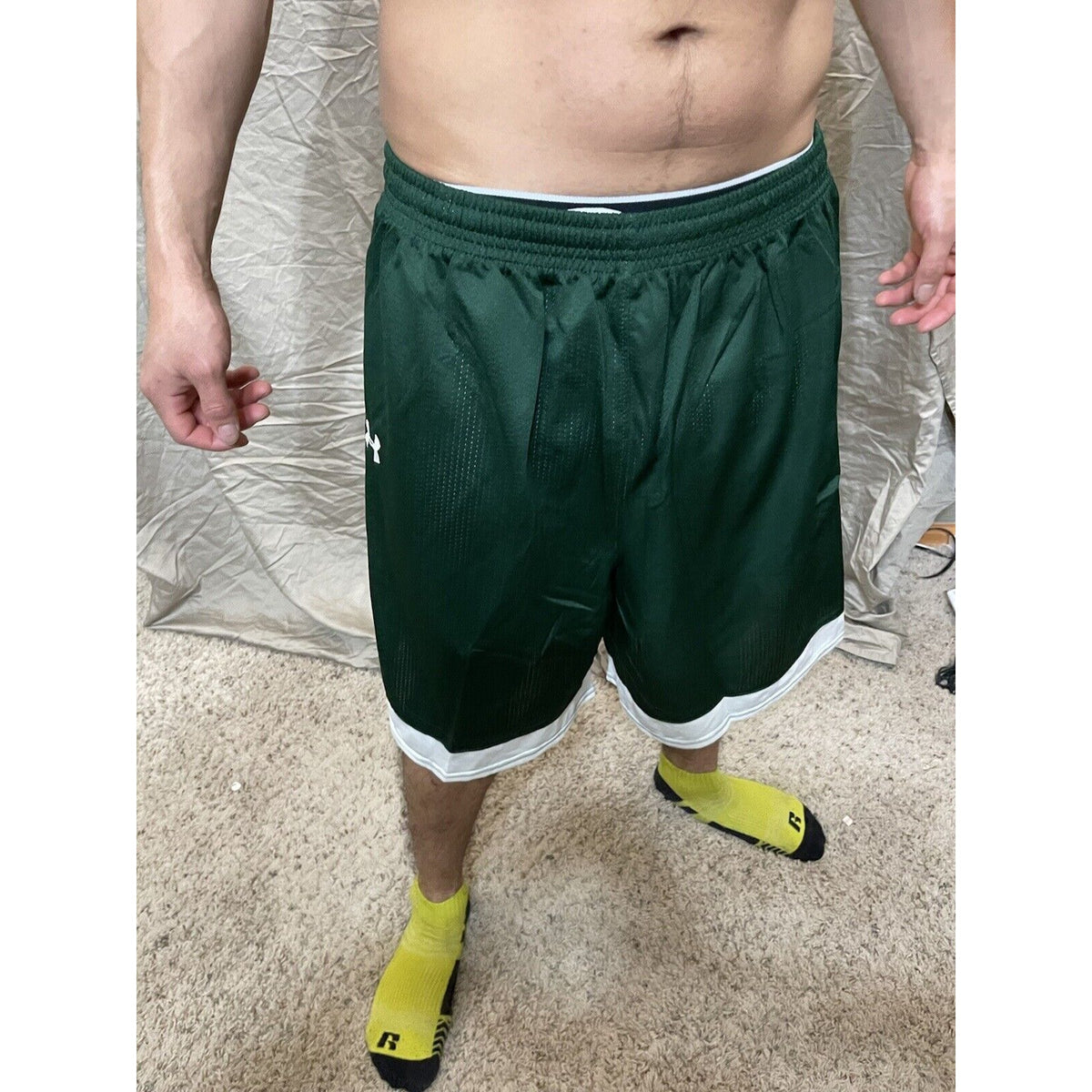 Men's  under armour Large Deep Green Lacrosse style shorts no pockets