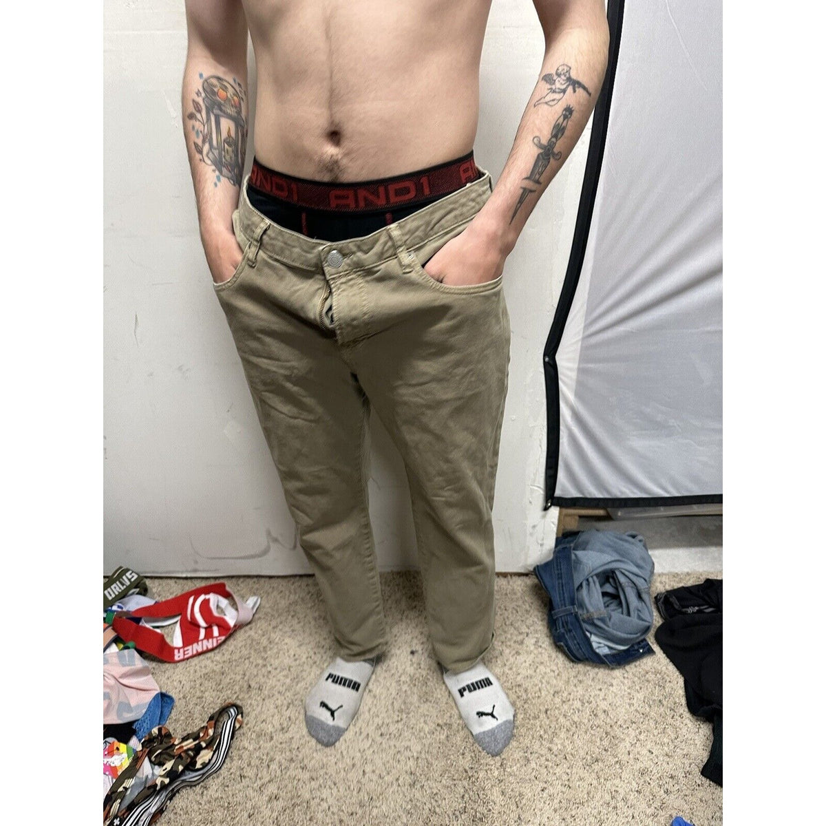 Men’s Khaki American Eagle Next Level Flex 34x30 Jeans Pants