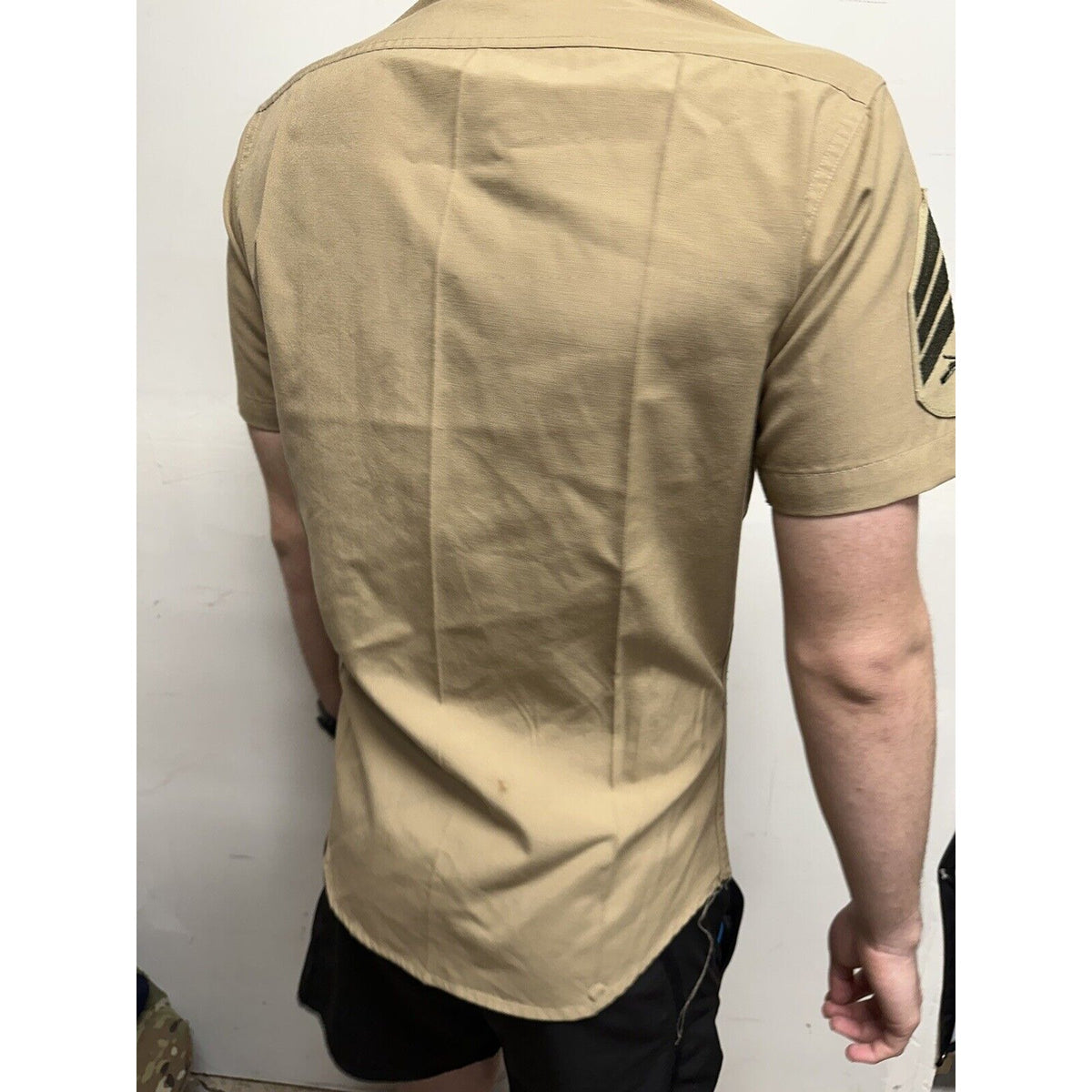 Men’s Medium Usmc Marine Button Up Uniform Shirt