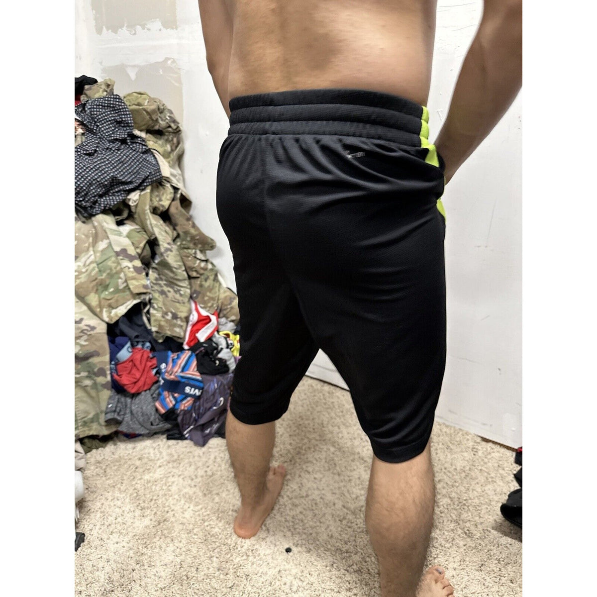 Men’s Black And Neon Yellow Xersion Medium Athletic Shorts With Pockets