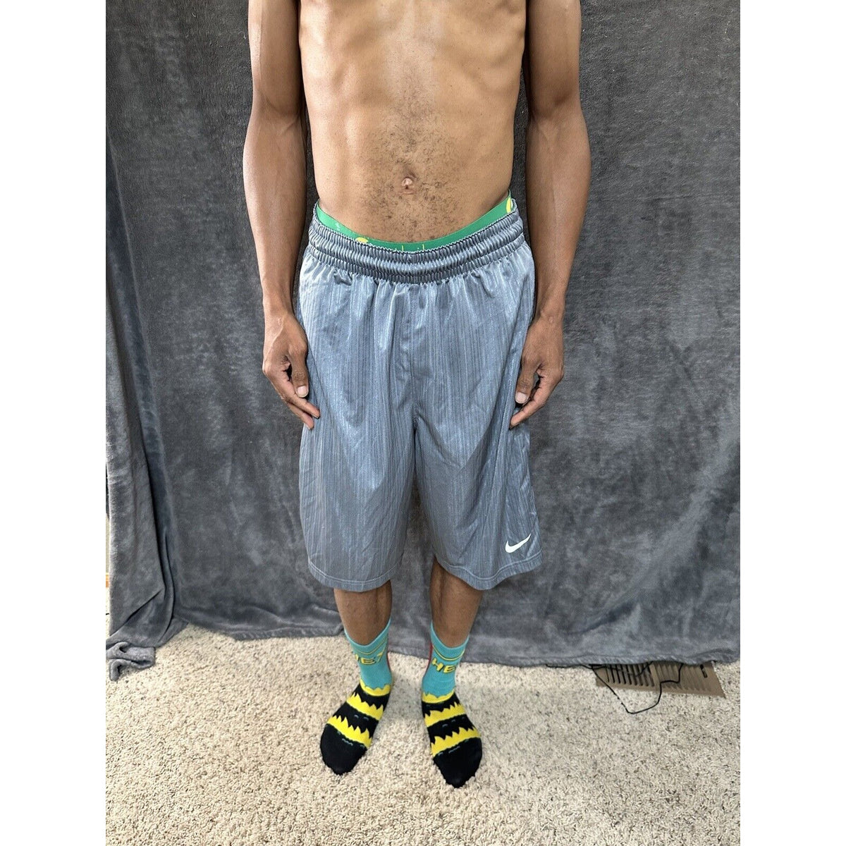 Men’s Nike XL Shorts With Pockets Gray