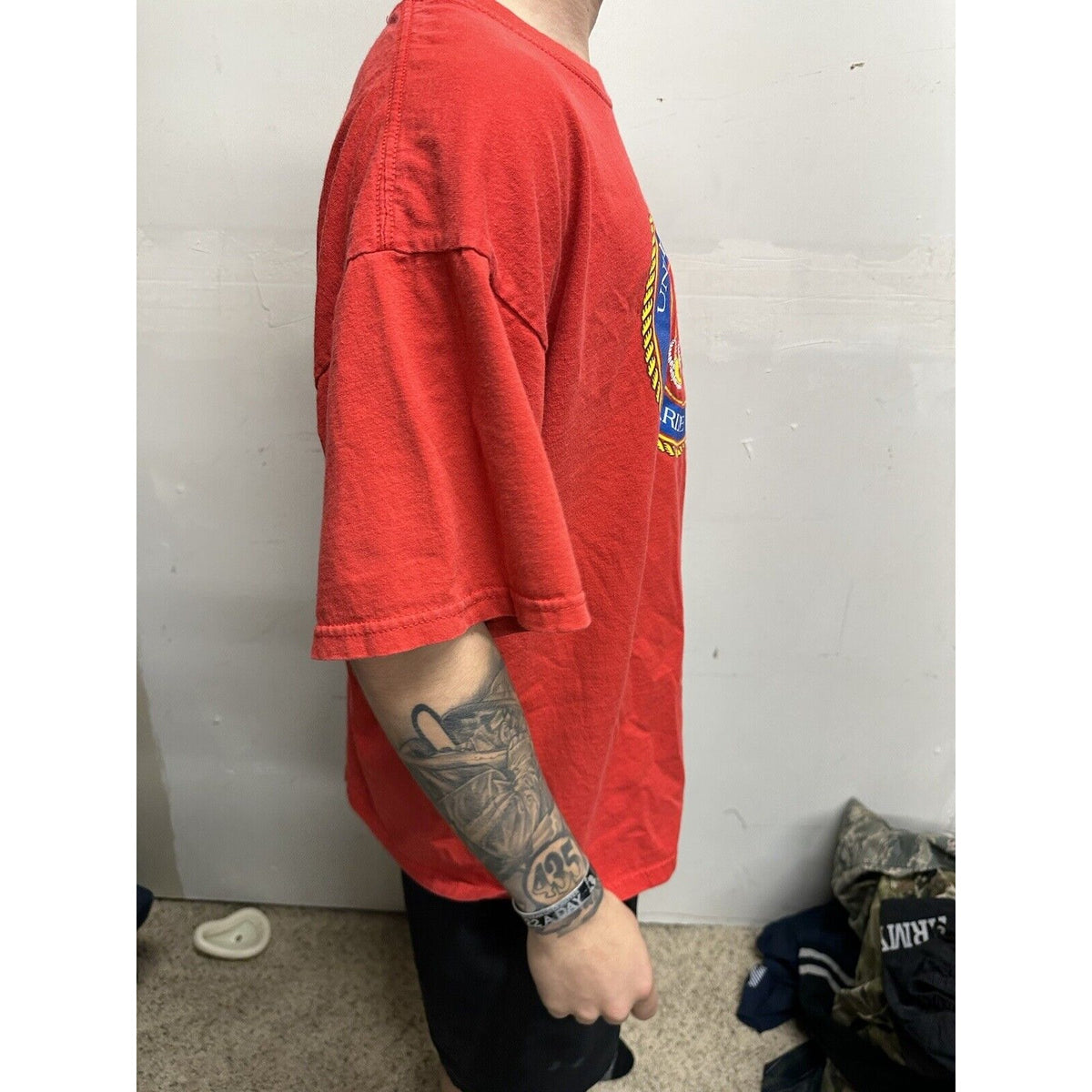 Men’s XL Red Marines USMC Tshirt  Gildan