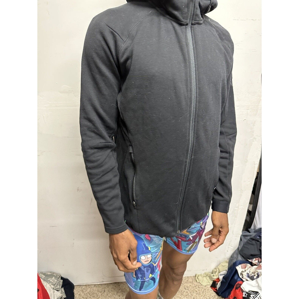 Men’s Black Kuhl Medium Zip Up Hoodie Born In The Mountains