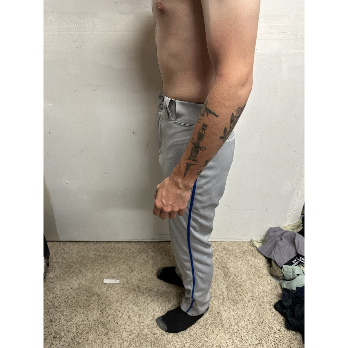 Men’s Gray Champro Adult Medium  Baseball Pants With Blue Line