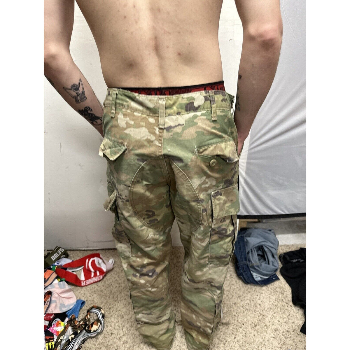 Men’s Ocp Army Air Force Medium Short Trouser Pants worn fabric/hole on knee