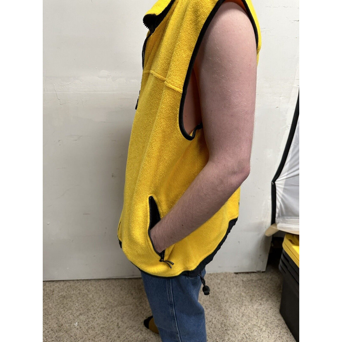 men’s XL prospirit yellow zip up sleeveless vest