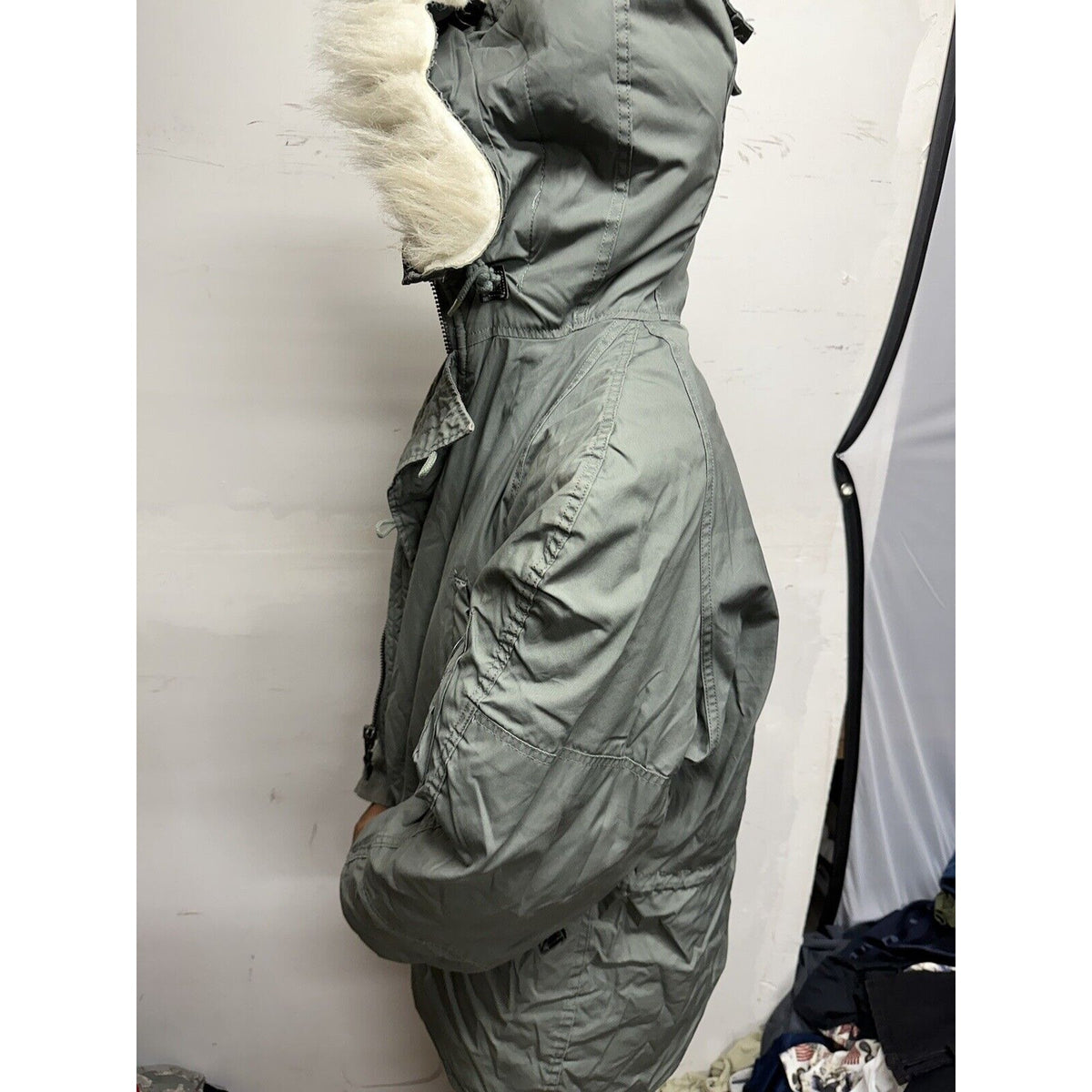 USAF Military Uniform Parka Extreme Cold Weather Type N-38 Medium Sage Green