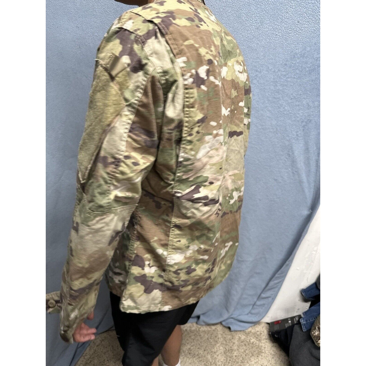 Men’s Medium Regular Ocp Top Blouse Us Army Patches Flame Resistant