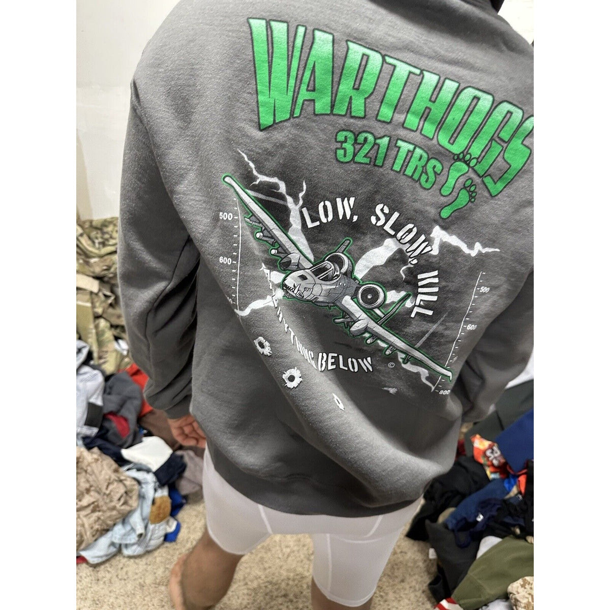Men’s Gray CMSGT Hackney Training Complex  Lackland AFB TX Gildan Medium Hoodie