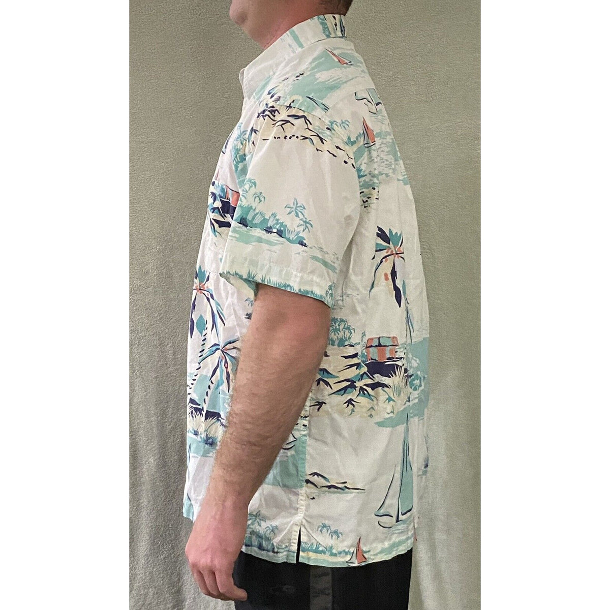 Old Navy White Summer Prints Sailing Boats Island Men’s Large Button-down Shirt