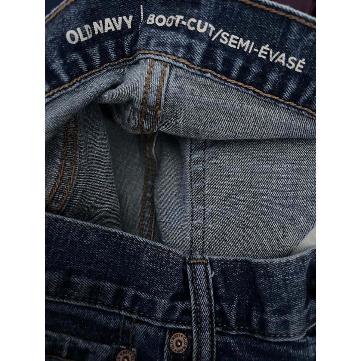 Men's Old Navy Boot-cut 30 x 32 blue jeans