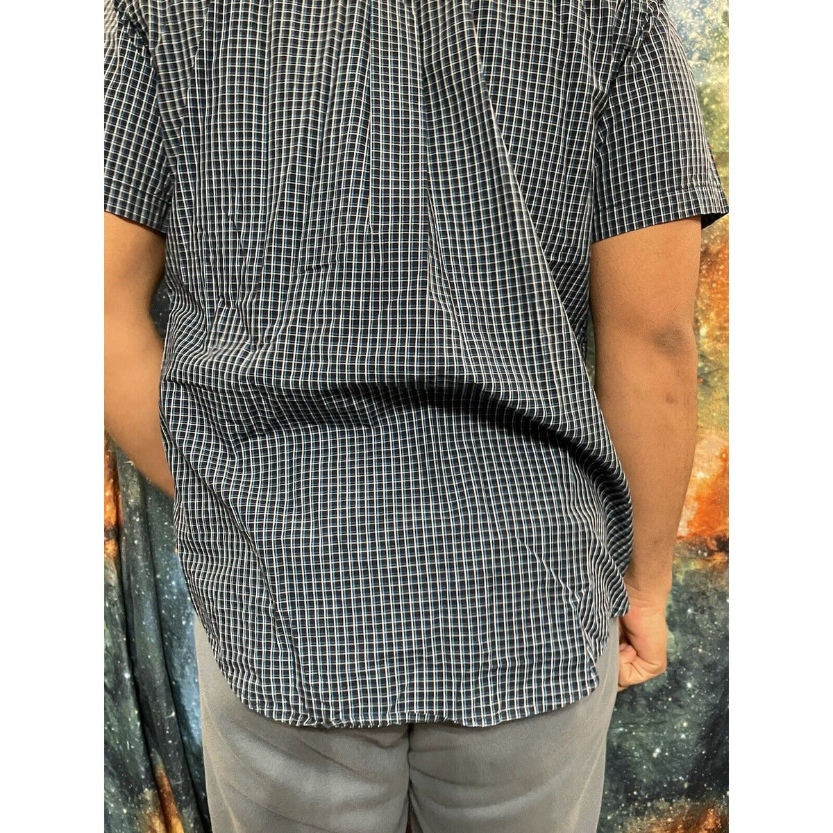 Tommy Hilfiger Men’s Large classic fit button up short sleeve shirt Blue Green