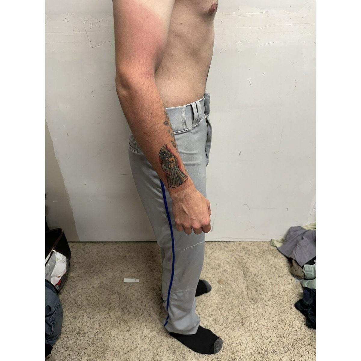 Men’s Gray Champro Adult Medium  Baseball Pants With Blue Line