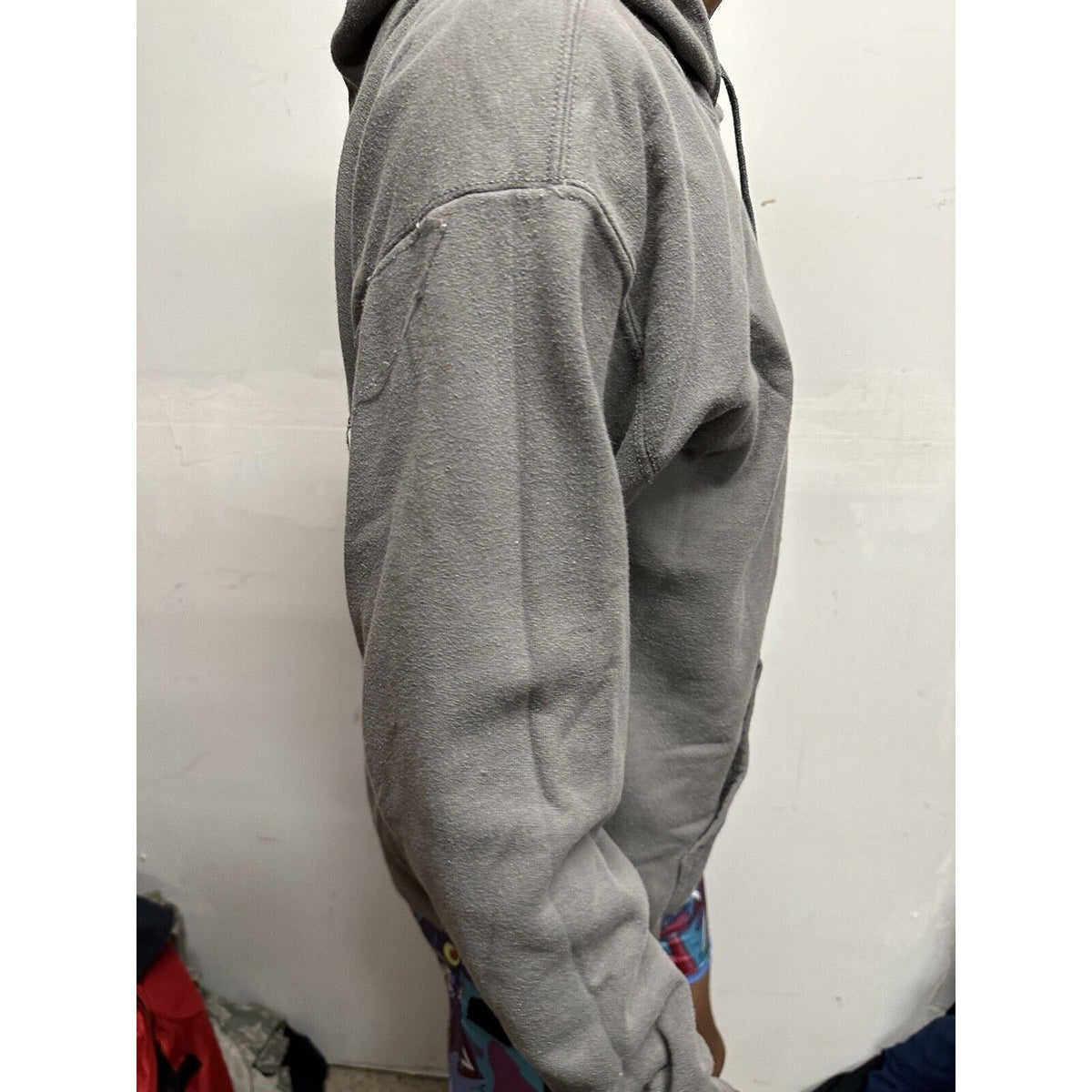 Men’s Mossy Oak Medium Gray Pullover Hoodie