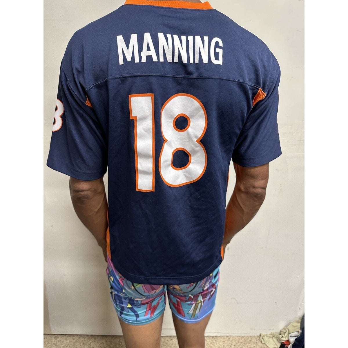 NFL Denver Broncos Peyton Manning 18 Kids Jersey Size Youth Large 14-16