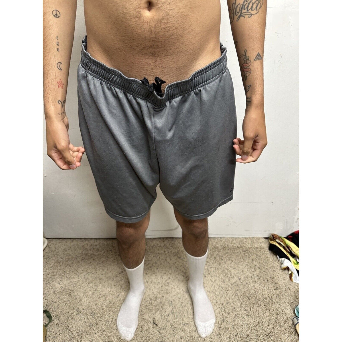 Men’s Large Gray Champion Athletic Shorts
