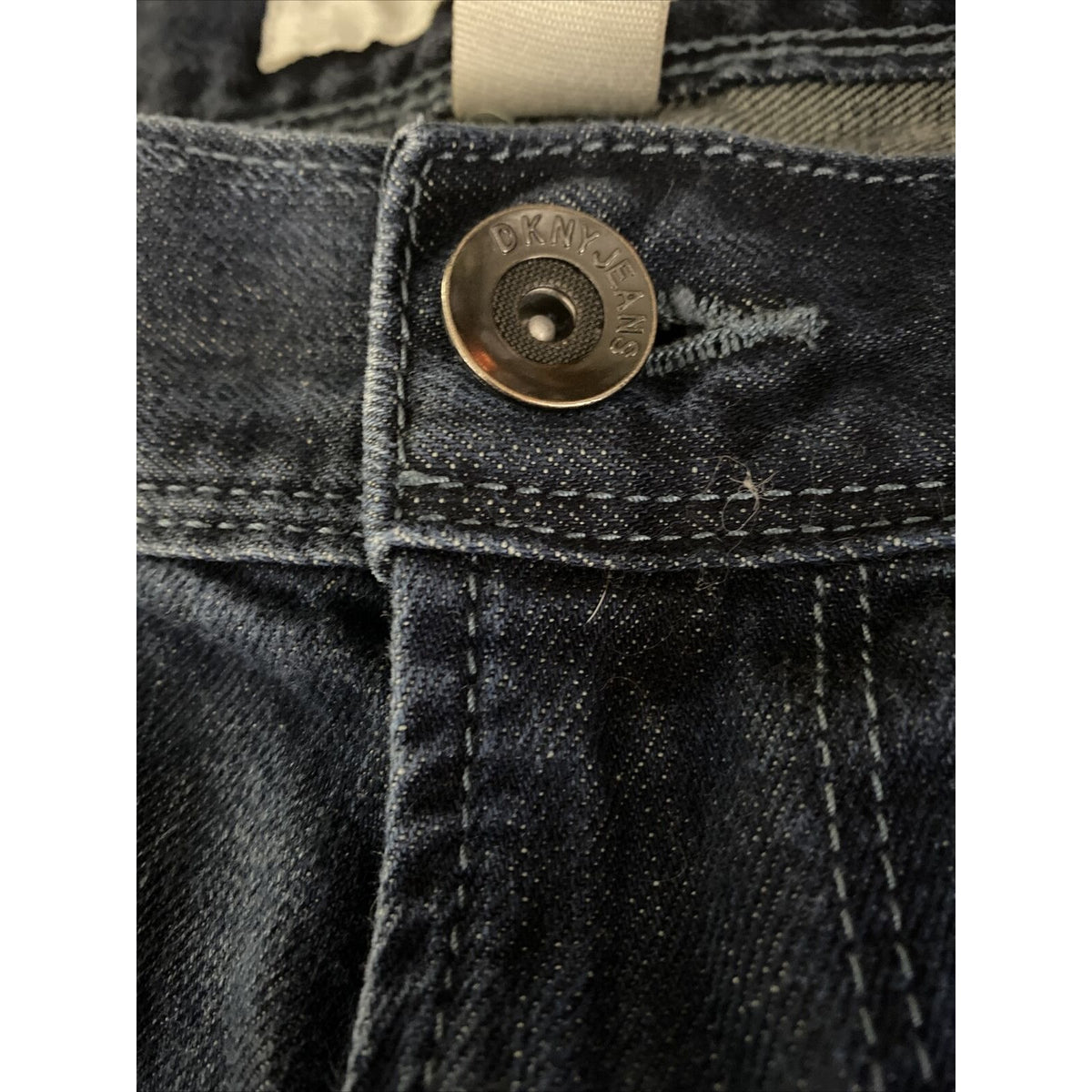 DKNY Men's size 34x30 Dark-wash Blue Relaxed Fit Cotton Denim Jeans