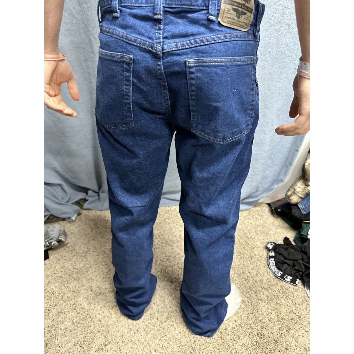 Men’s Wrangler Regular Fit 34 X 32 Blue Jeans