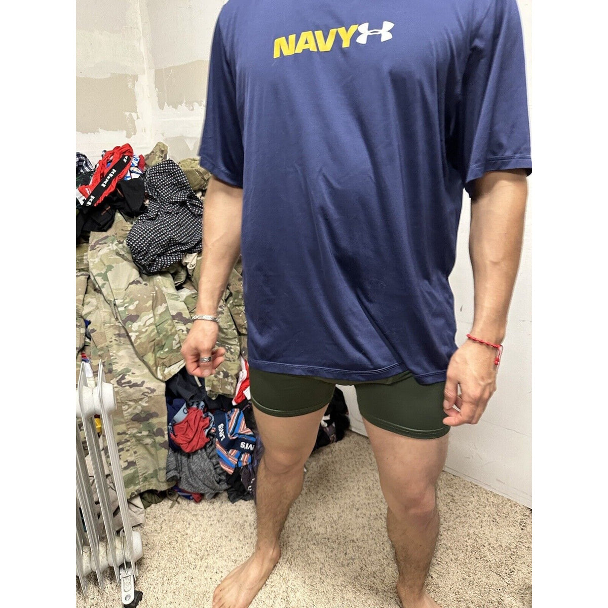 Men’s Dark Blue Under Armour Short Sleeve Navy Heat Gear Loose Large Tshirt