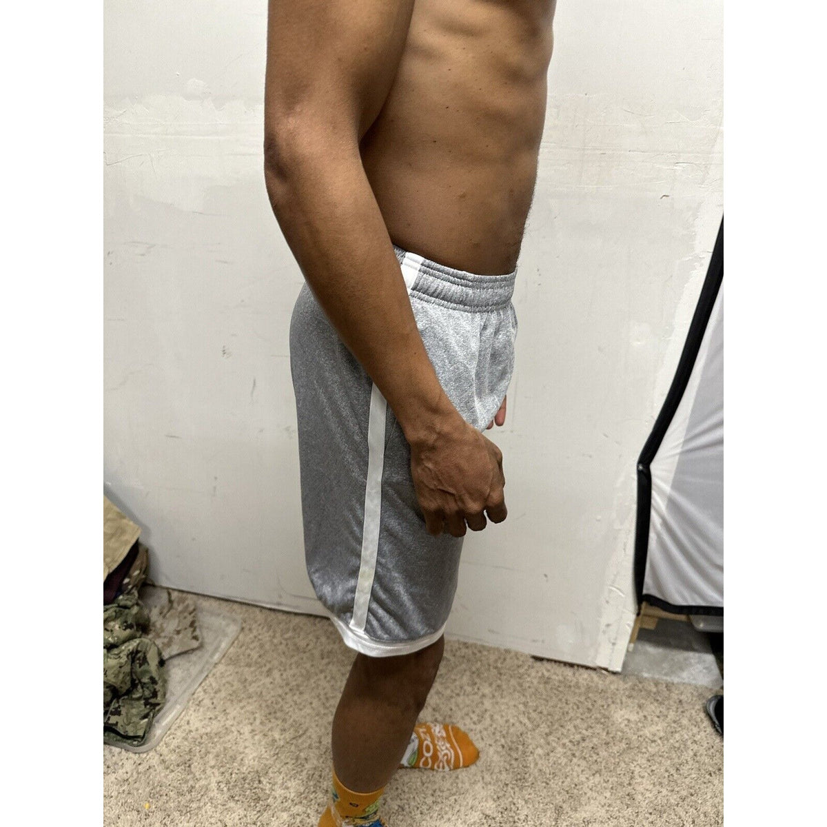 teen boy’s  Fila xL Gray Athletic Shorts (18-20)